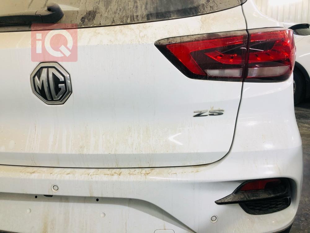 MG ZS